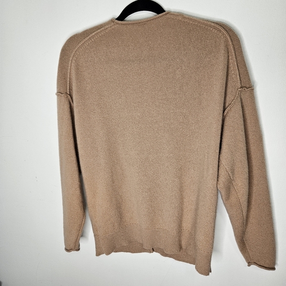 Aritzia Babaton Luxe Cashmere Knit Cardigan Sz XS Oversize V-Neck Neutral  Tan - Picture 11 of 13